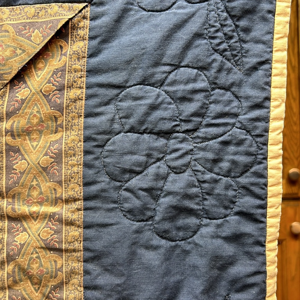 Quilt - Picture 3 of 5